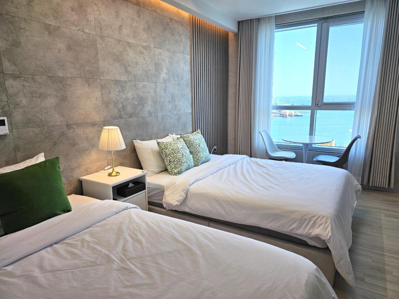 Elliy's Hotel