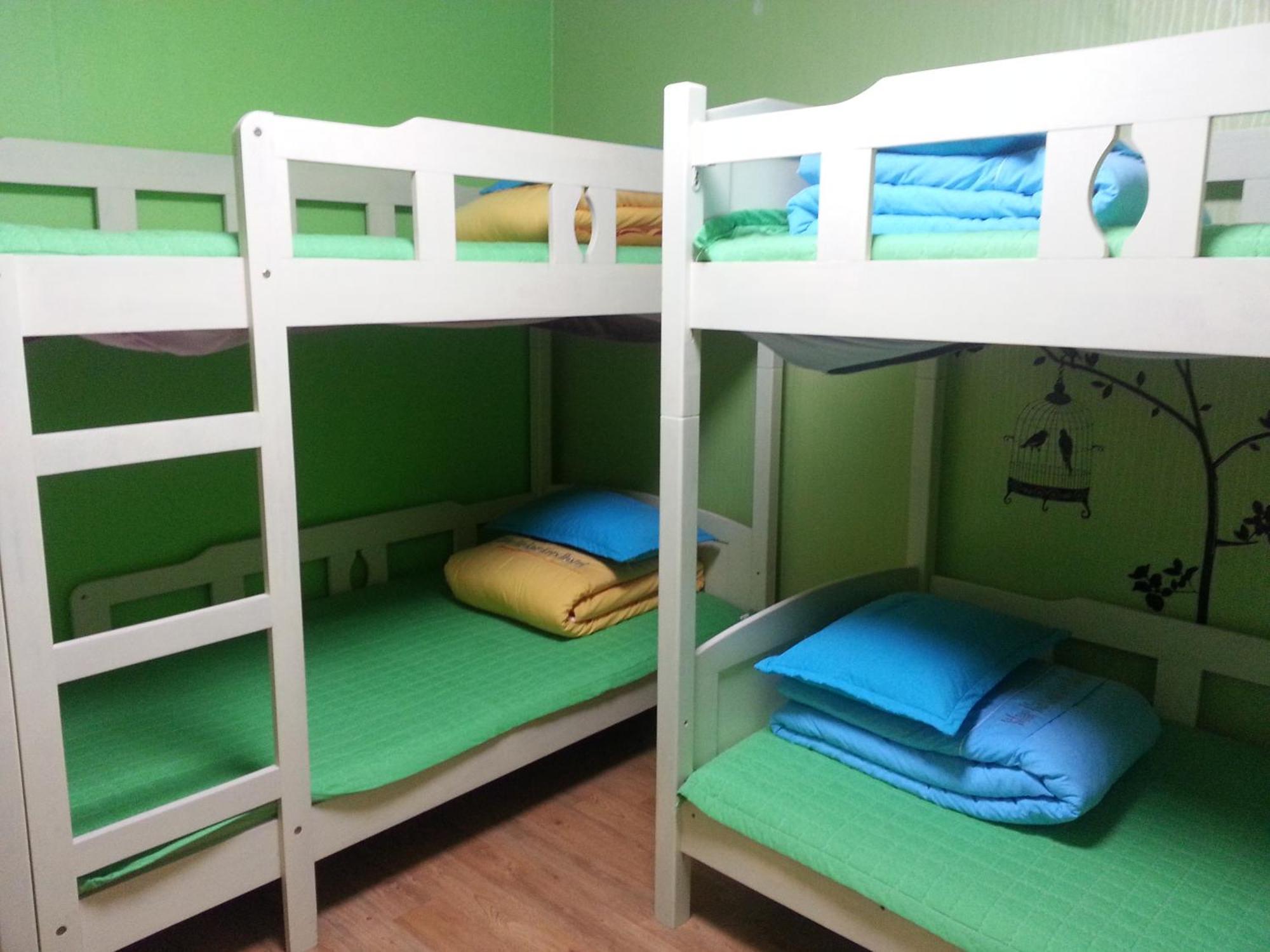 Hostel Blue Backpackers *