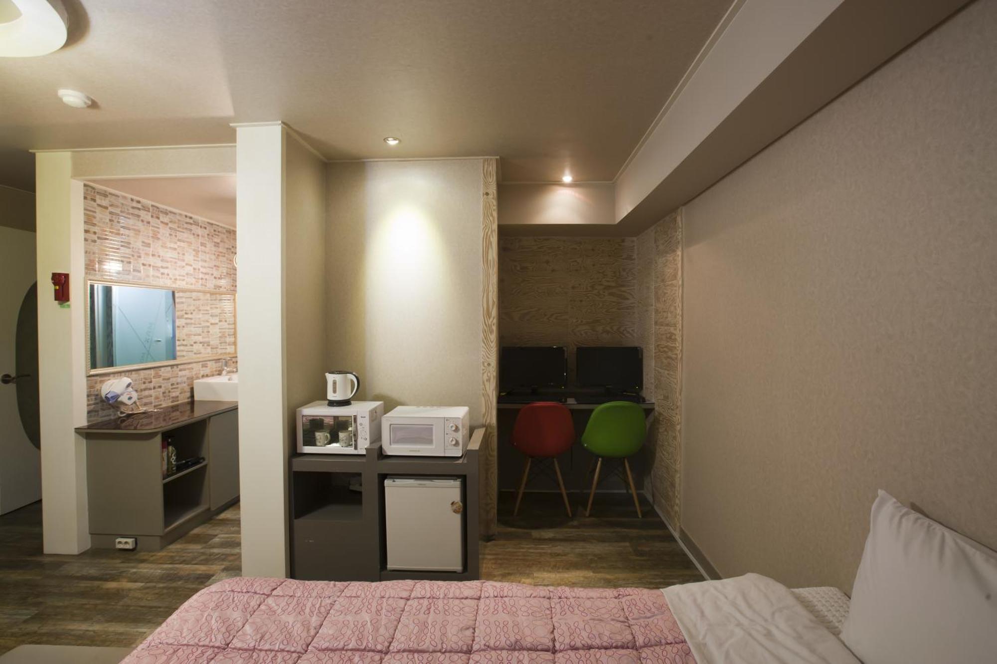 Max - Sasang Motel