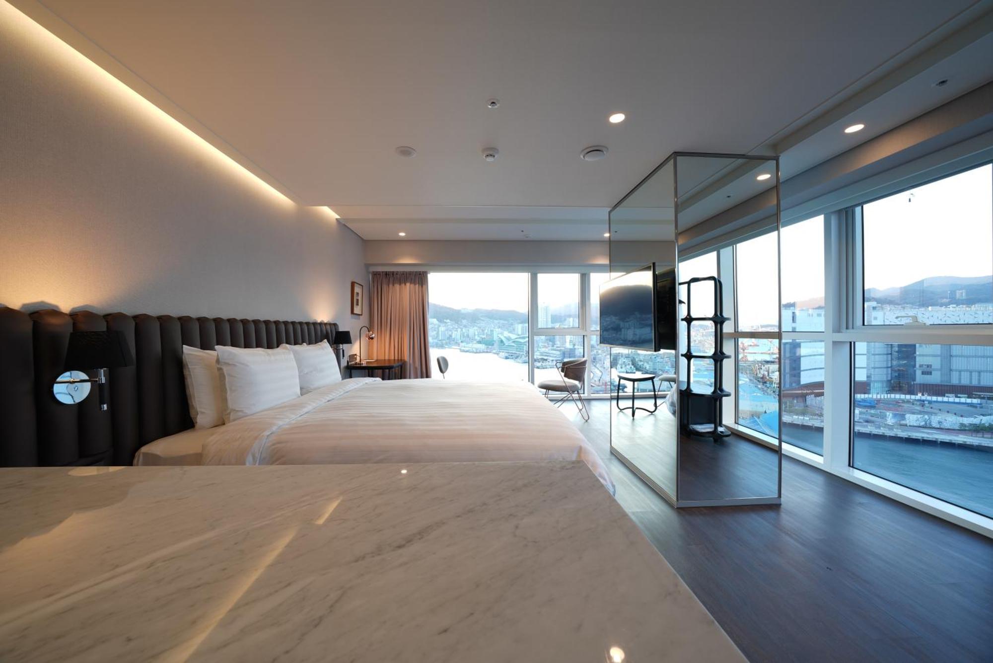 Lavalse Hotel 4*