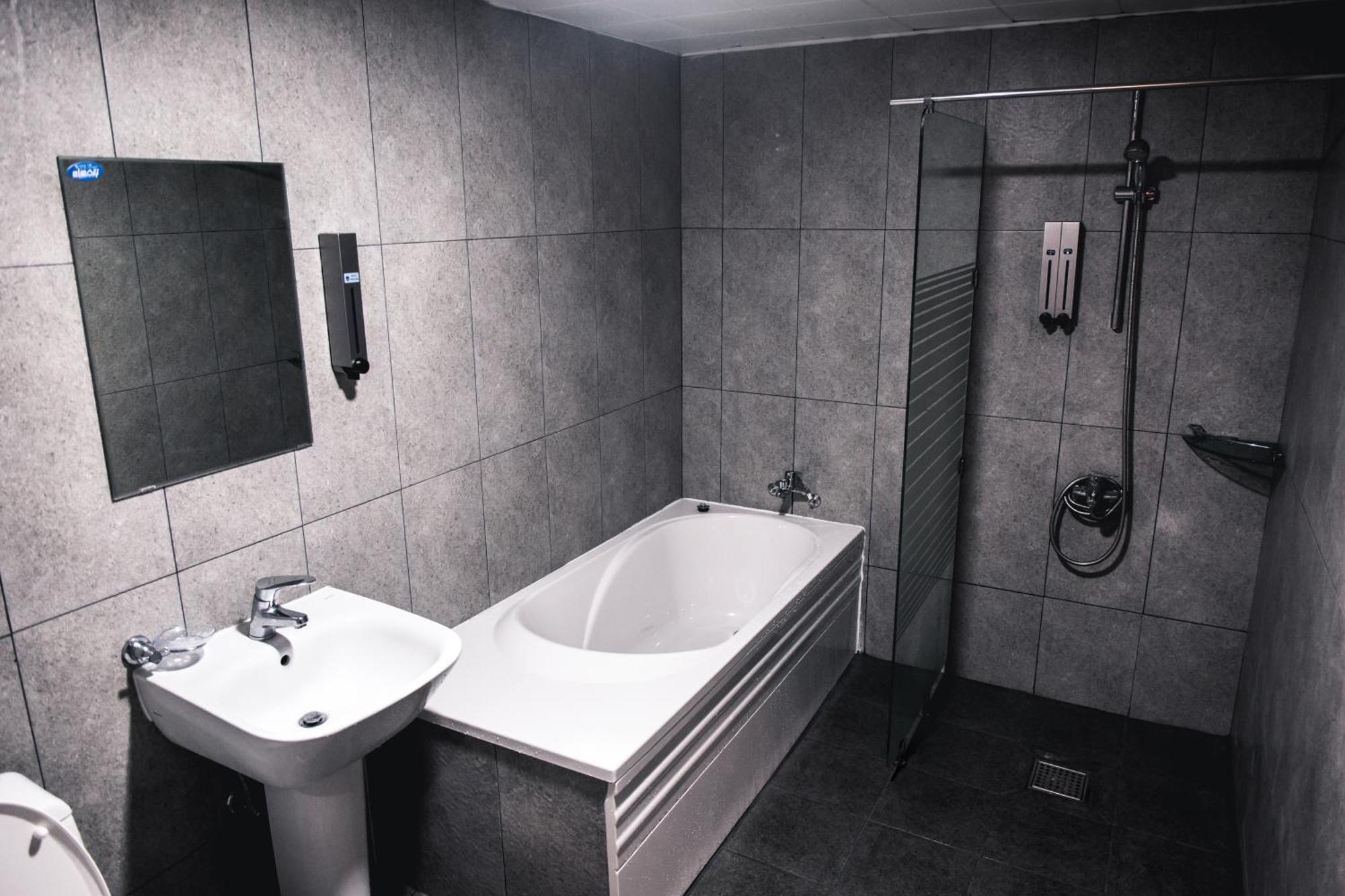 Kimchee Busan Downtown Guesthouse Hostel *