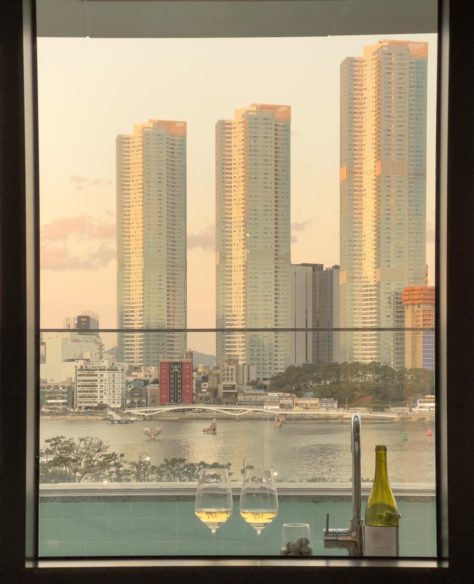 Eternal Blue Poolvilla Holiday home Busan