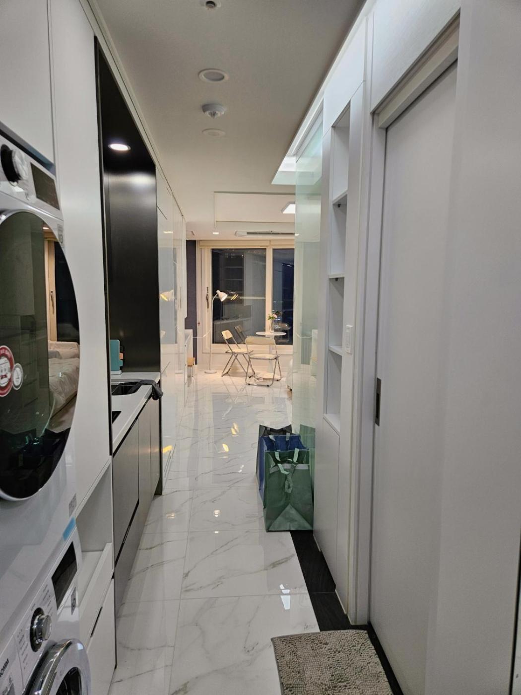 Apartment 부산 광안리 깔끔한 풀옵션 오션뷰 오피스텔 *