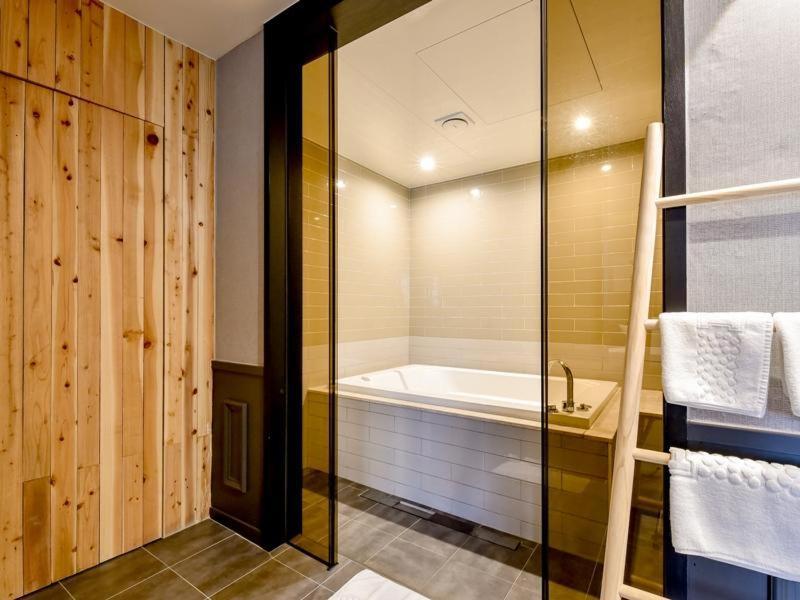 Brown Dot Yangjeong 3*