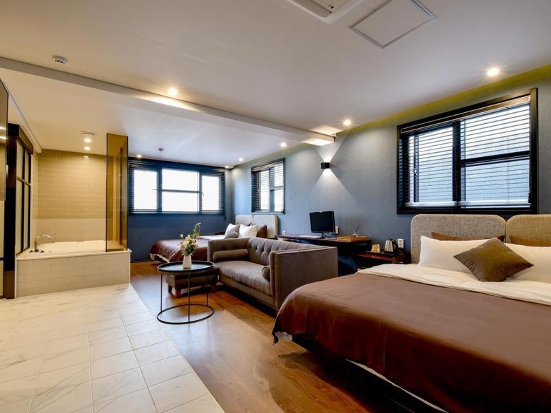 Hotel Brown Dot Yangjeong 3*