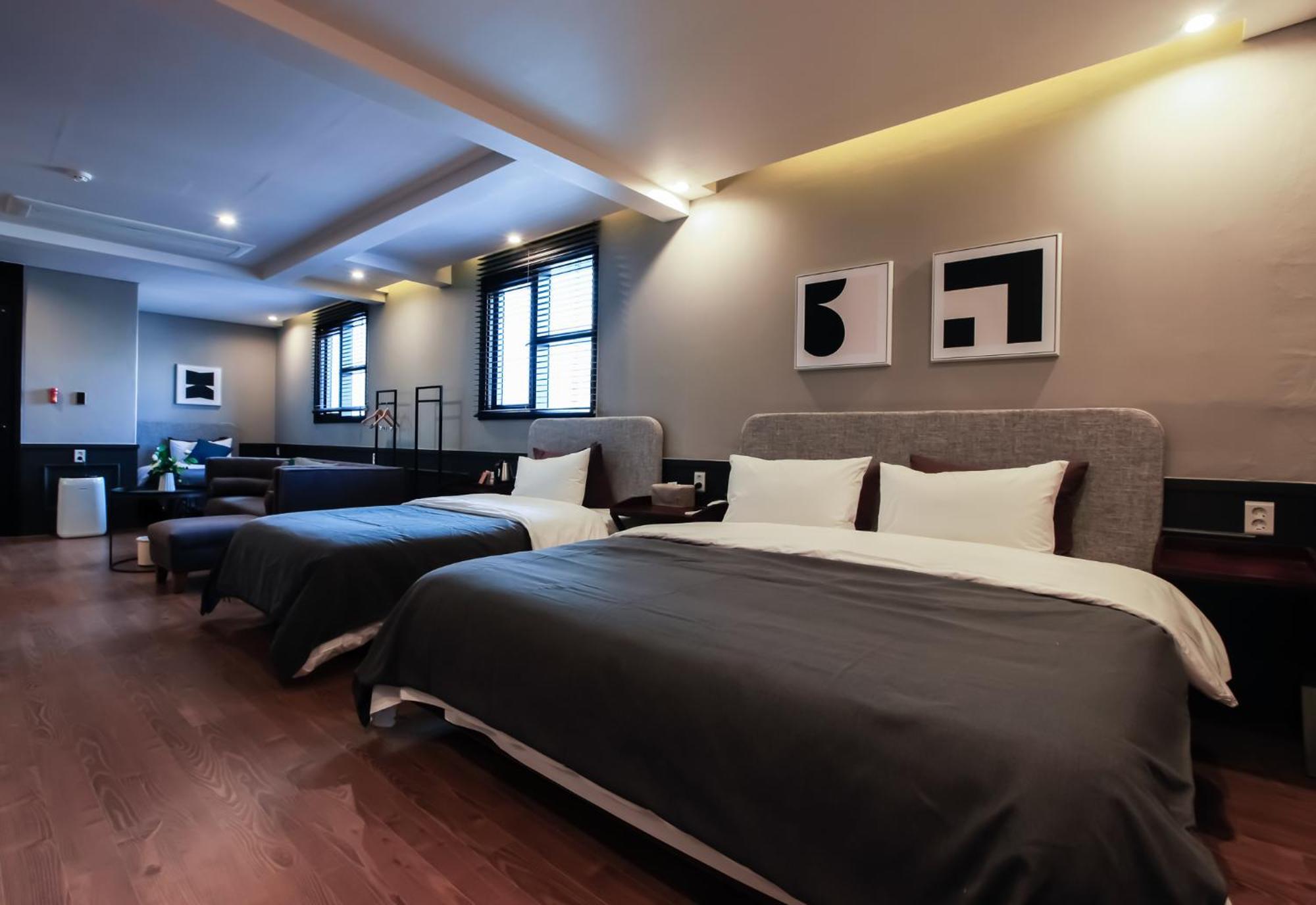 Brown Dot Yangjeong 3*