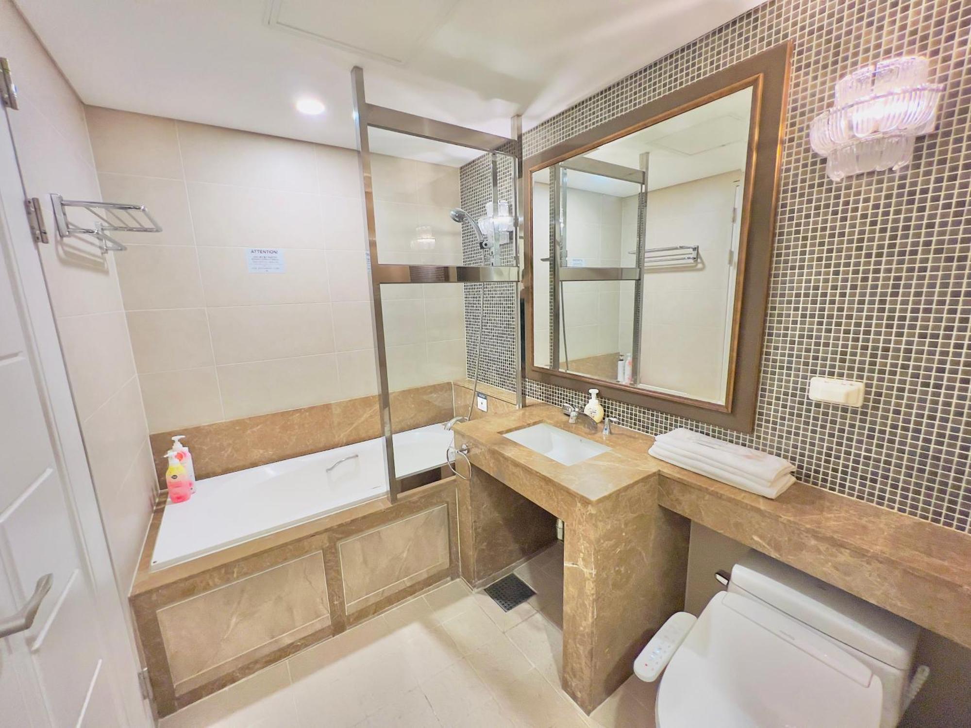 Hotel Centurn Victoria 3*