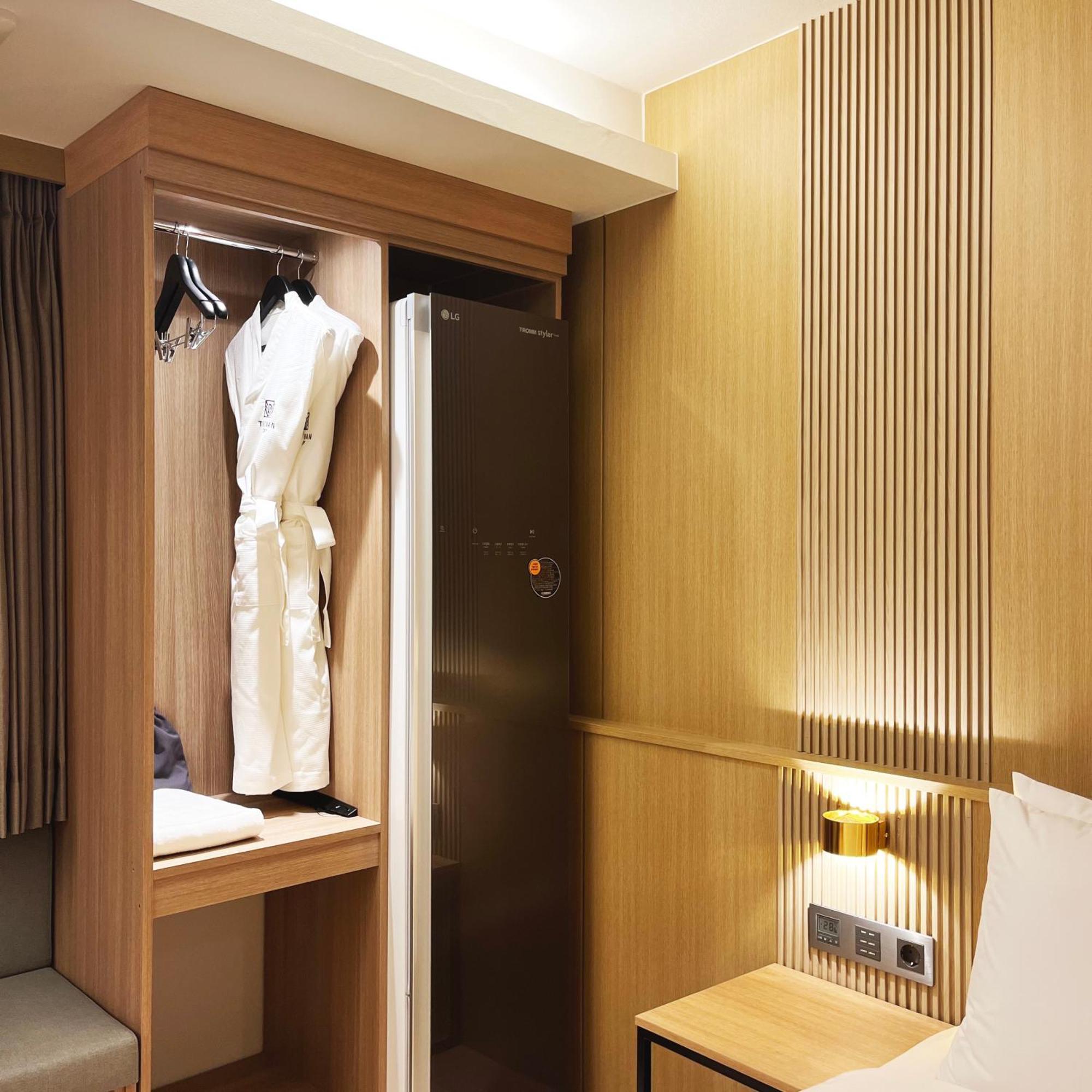 Hotel The
