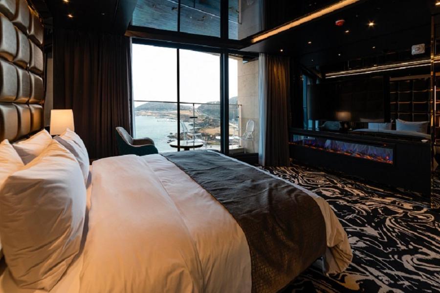 Hotel Louis Hamilton Ocean Terrace *