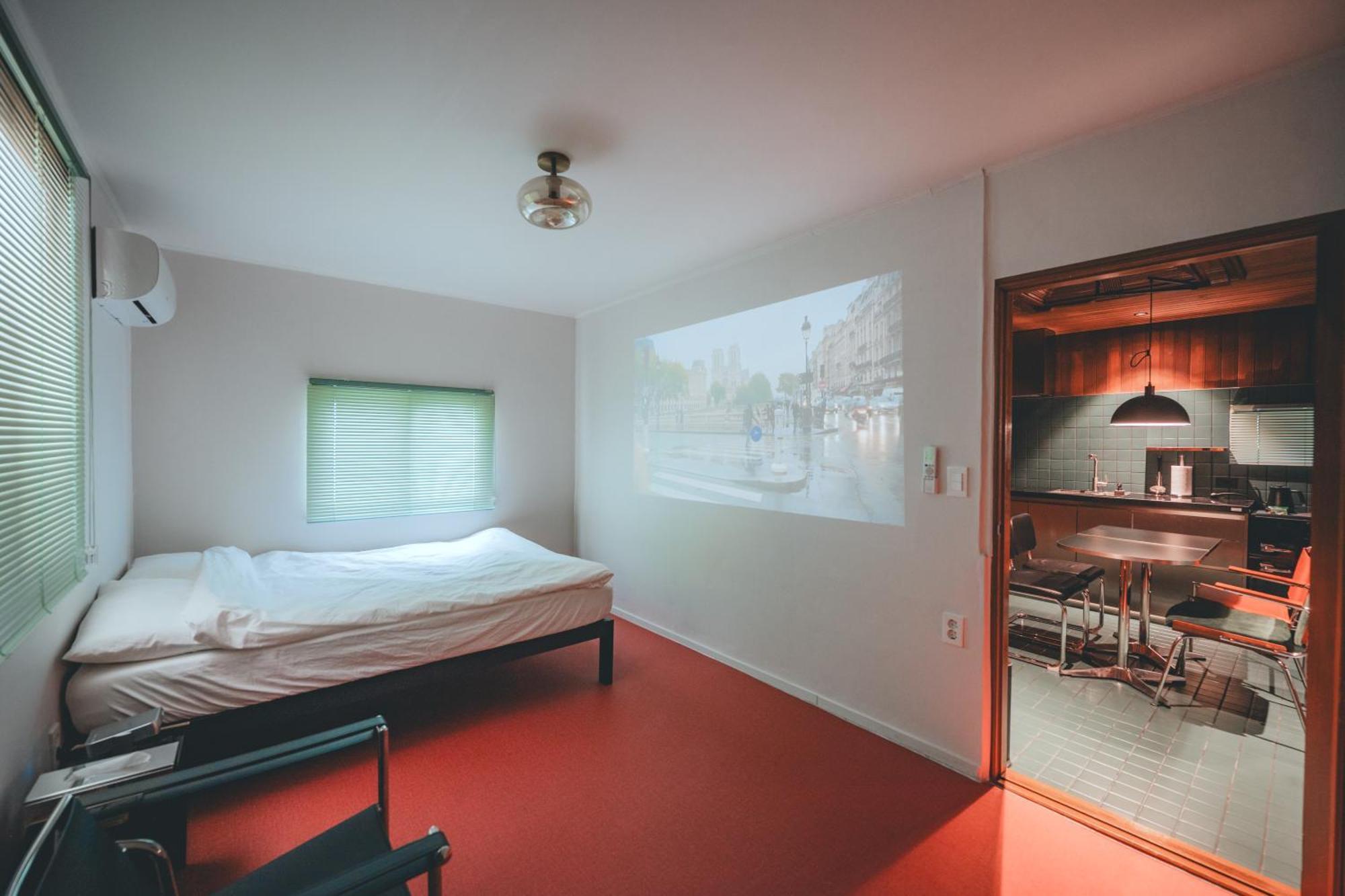 Chungking Mansions Apartment *