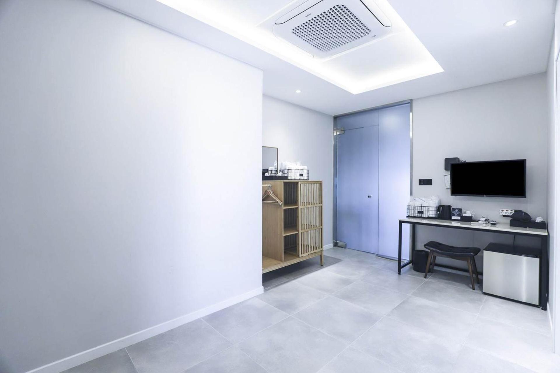 Hongdan 2* Busan