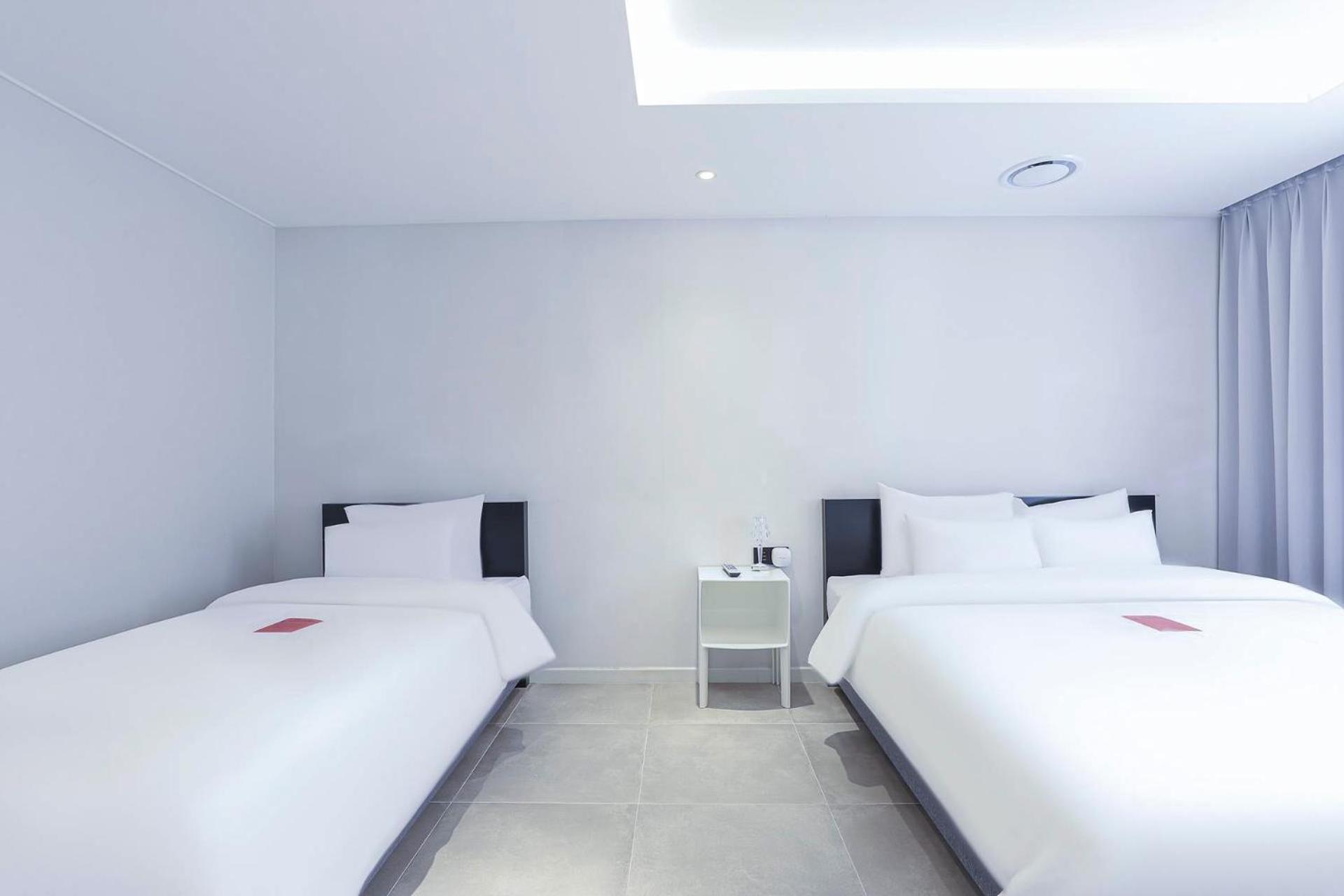 Hongdan Hotel 2*
