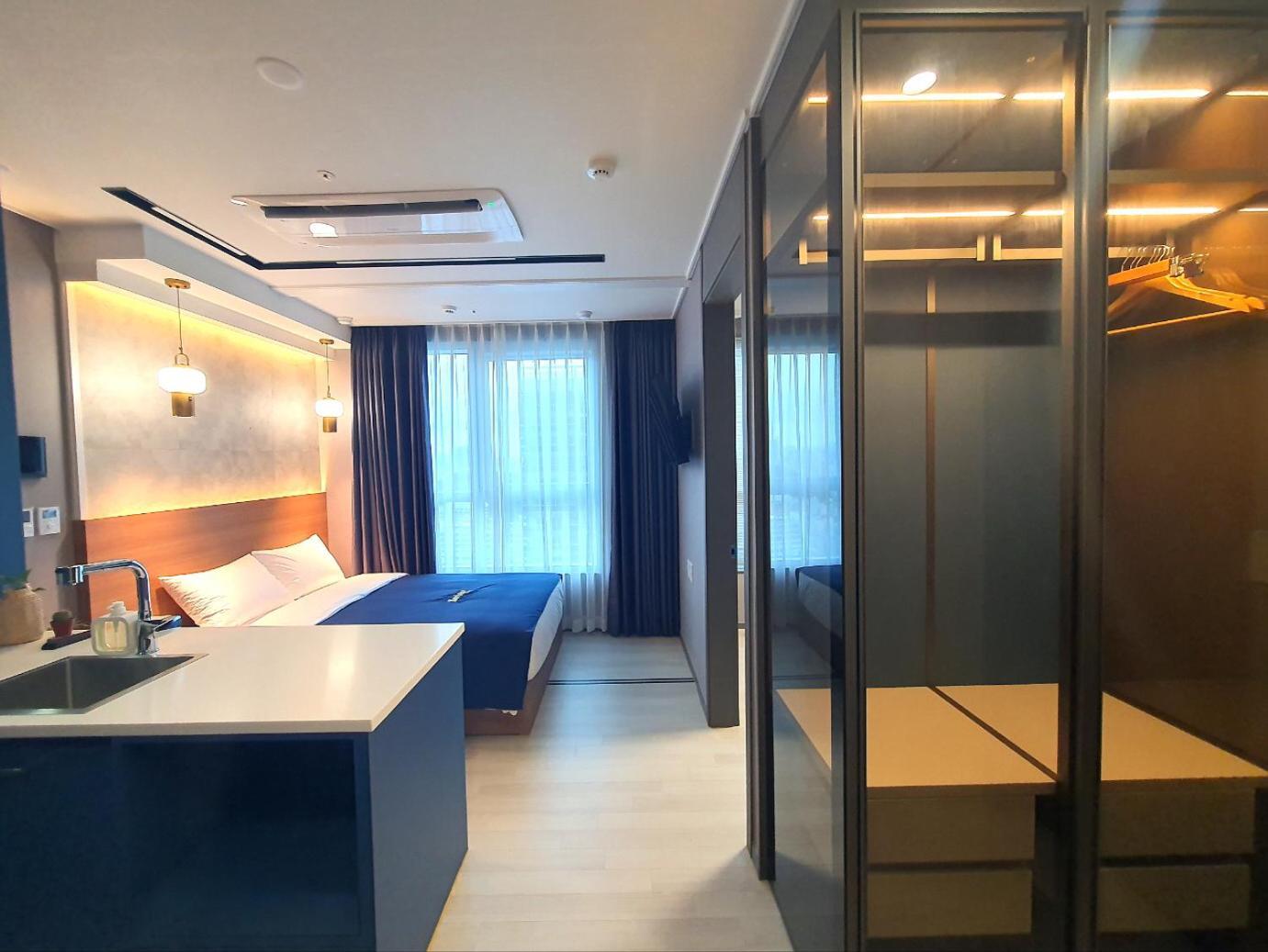 Elliy's Hotel Busan