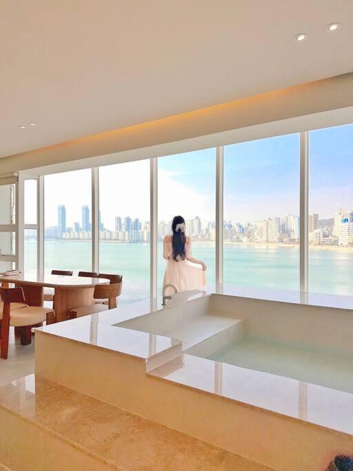 Apartment The First Gwangan Busan