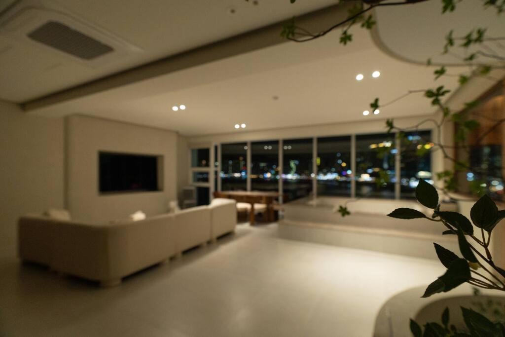 The First Gwangan Apartment