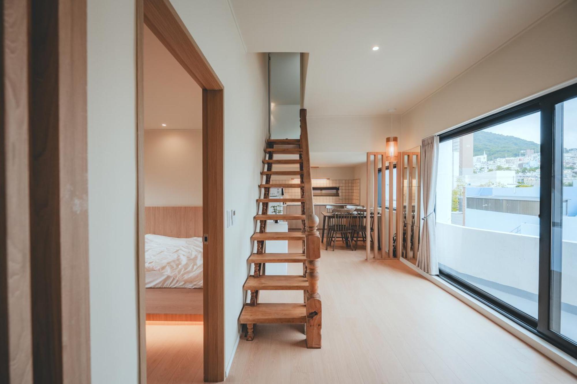 Mute Apartment *