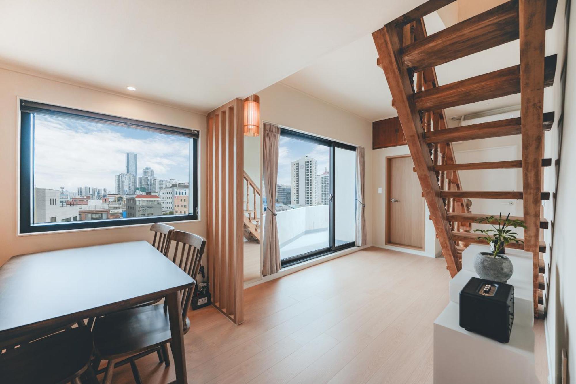 Apartment Mute Busan