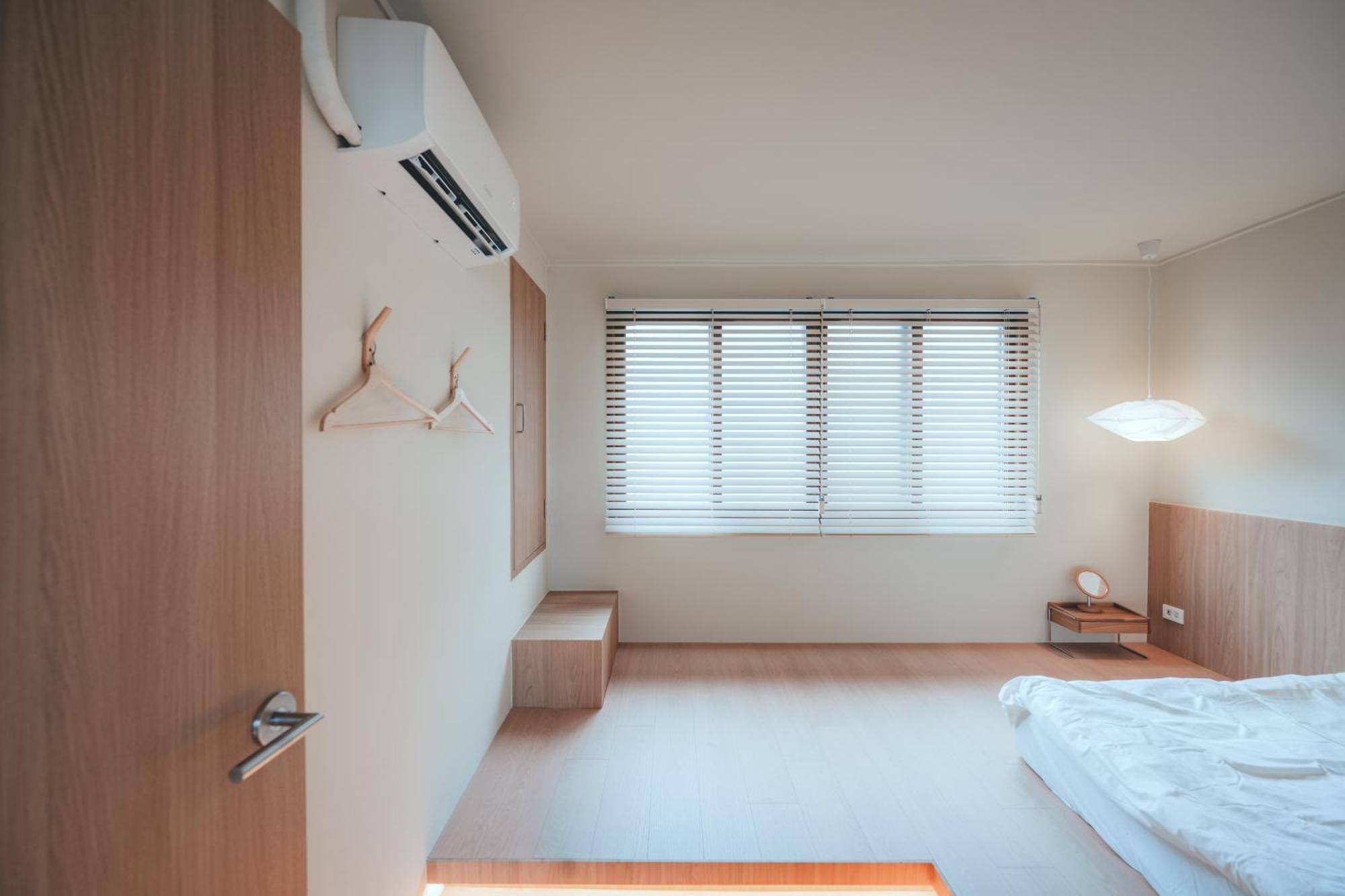 Apartment Mute Busan