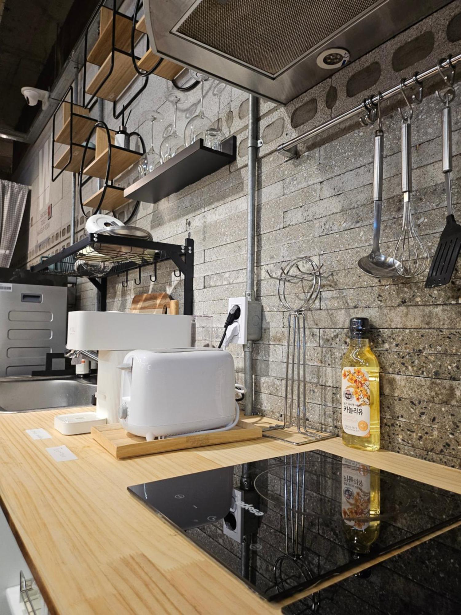 Travel Light Capsule Capsule hotel *