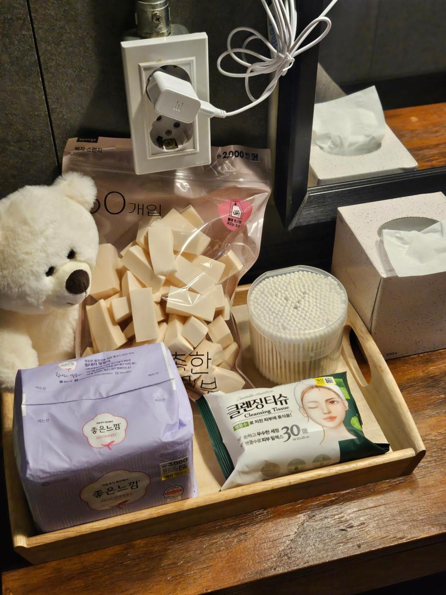 Travel Light Capsule