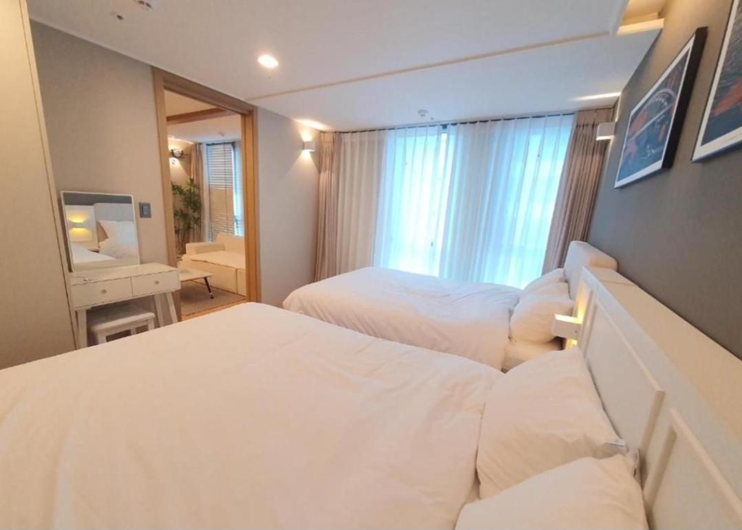 Elbon The With A1 Aparthotel *
