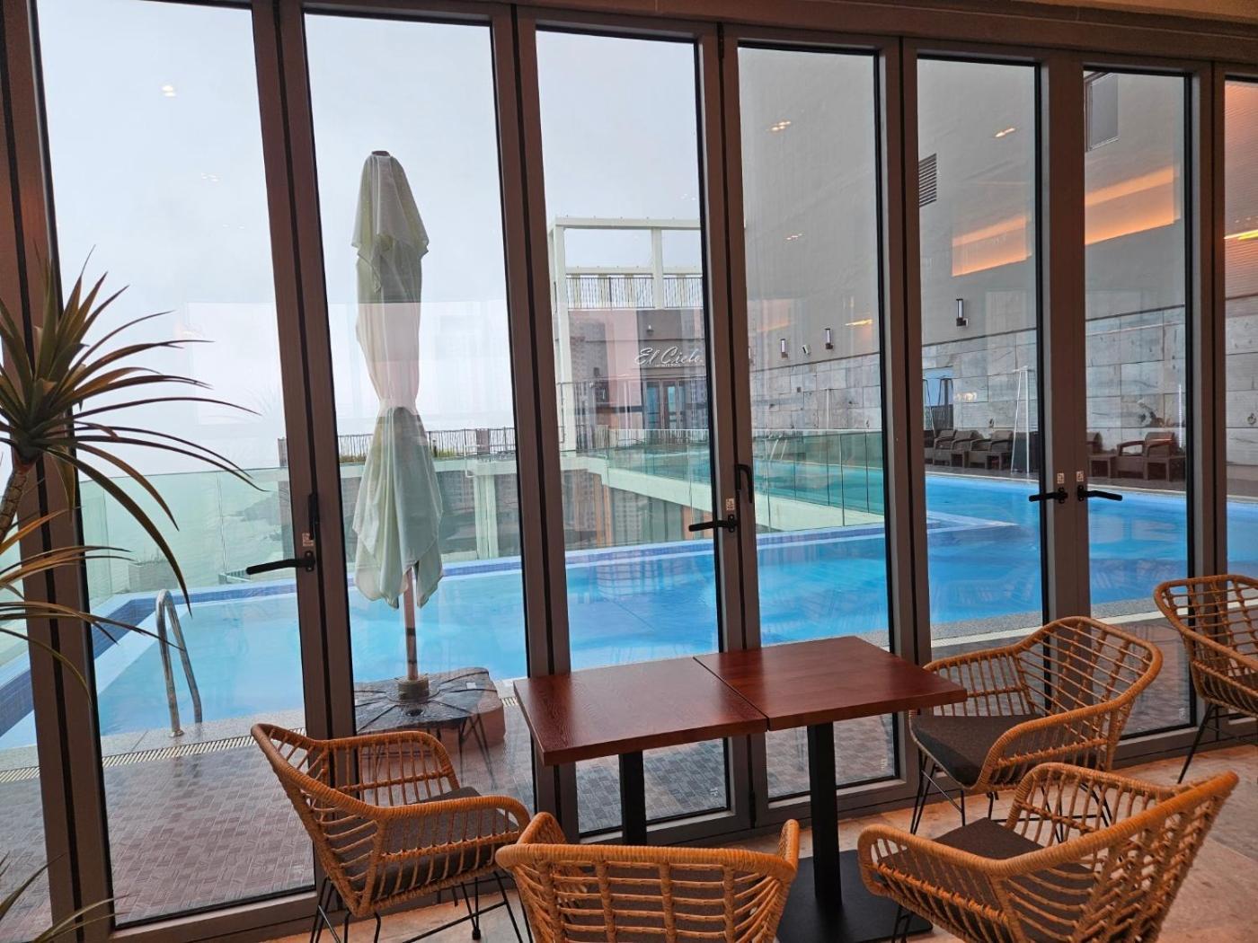 Aparthotel Elbon The With A1 Busan
