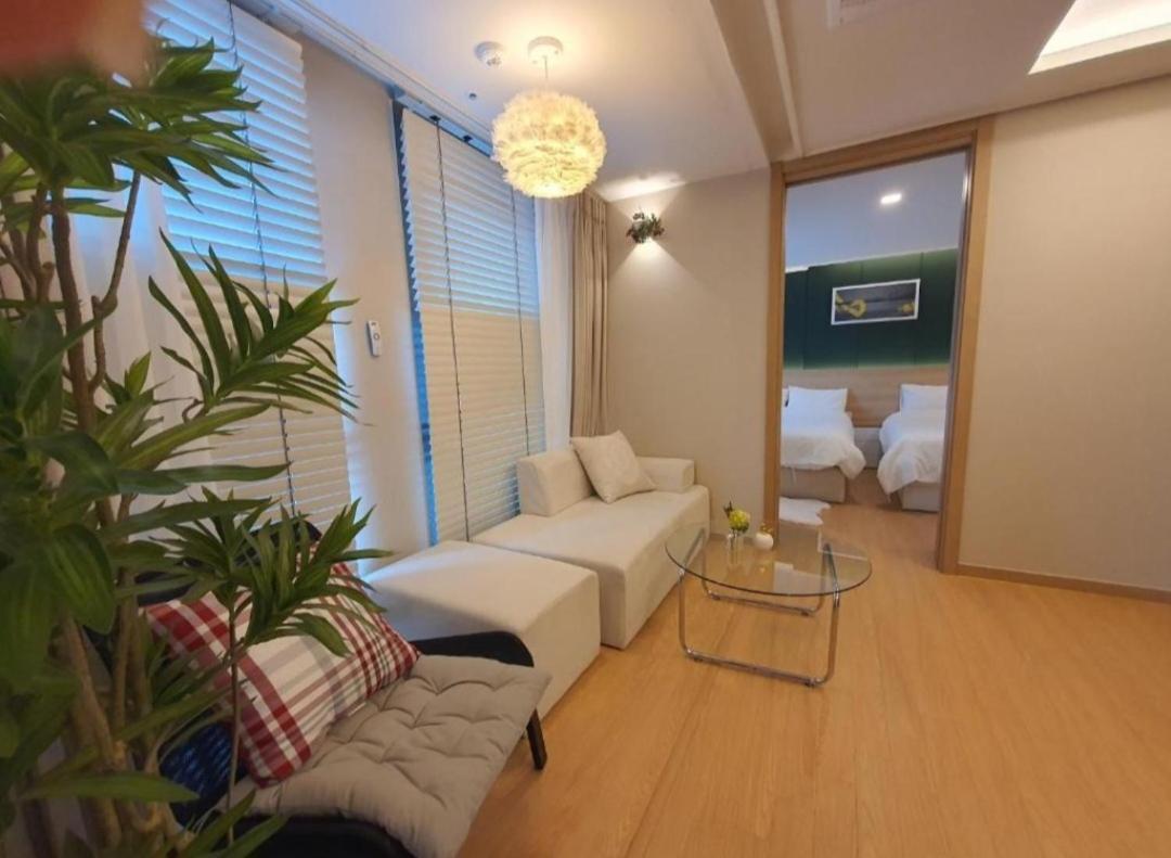 Elbon The With A1 Aparthotel