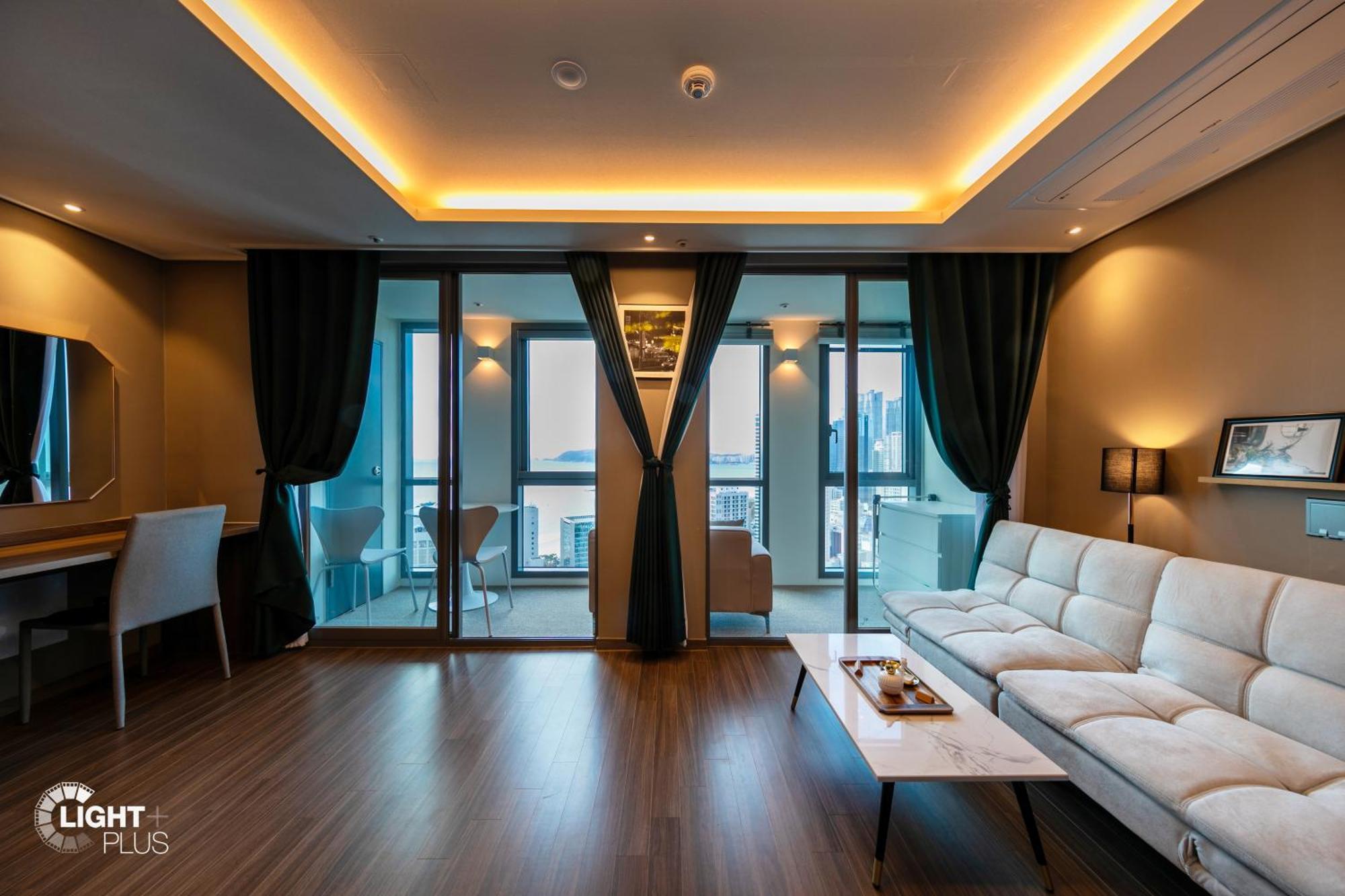 Elbon The X Bona Travel Busan