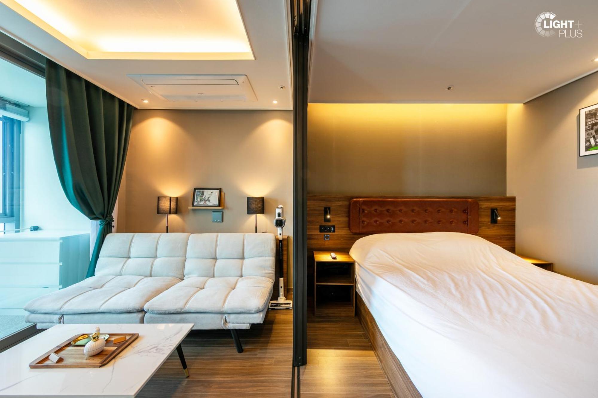 Elbon The X Bona Travel