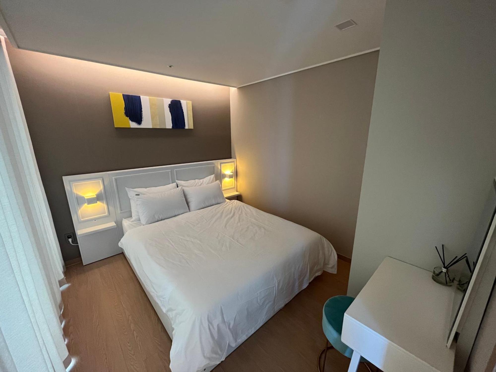 Elbon The X Bona Travel Hotel 4*