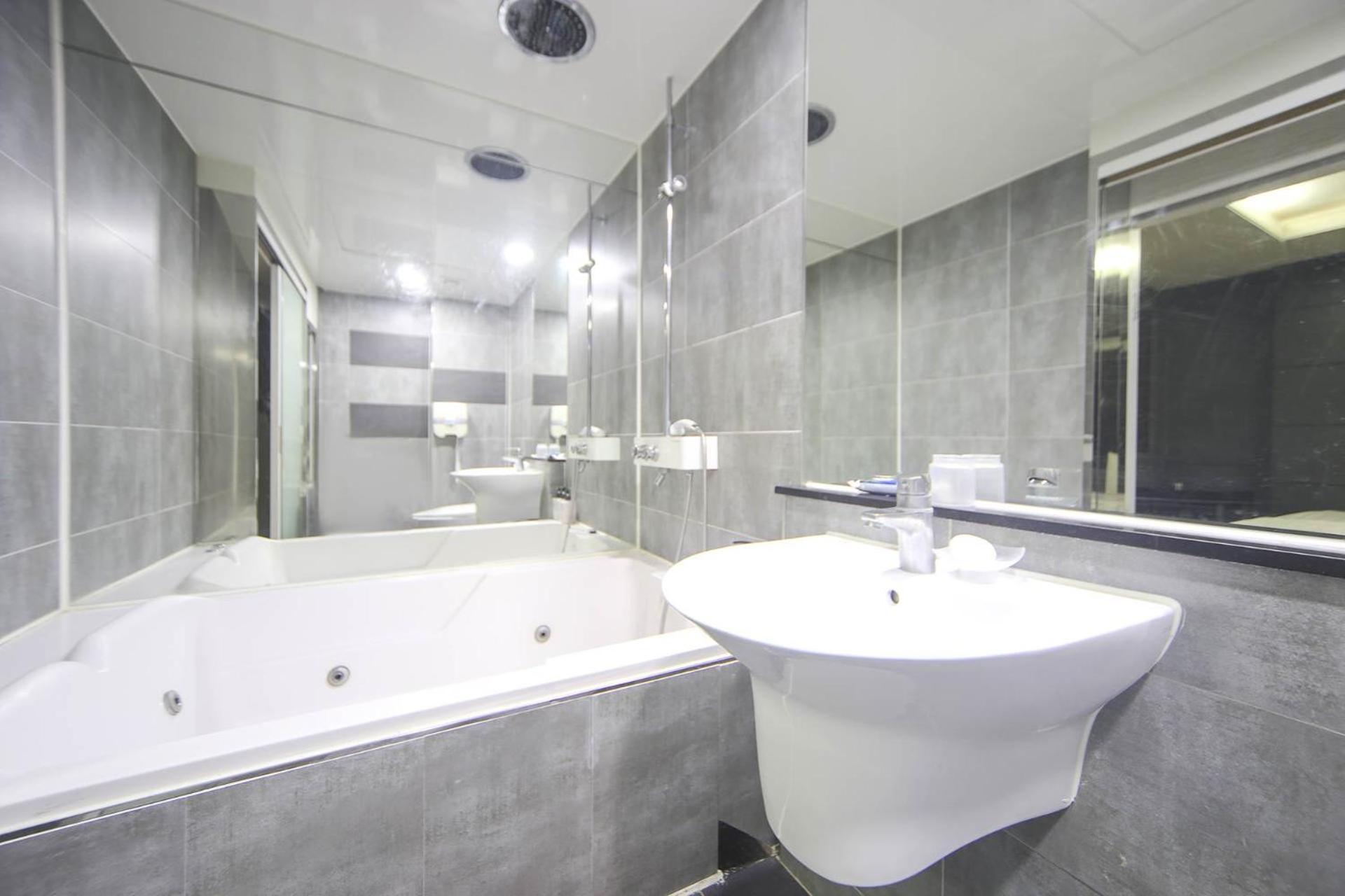 Songjeong Coco Hotel 2*