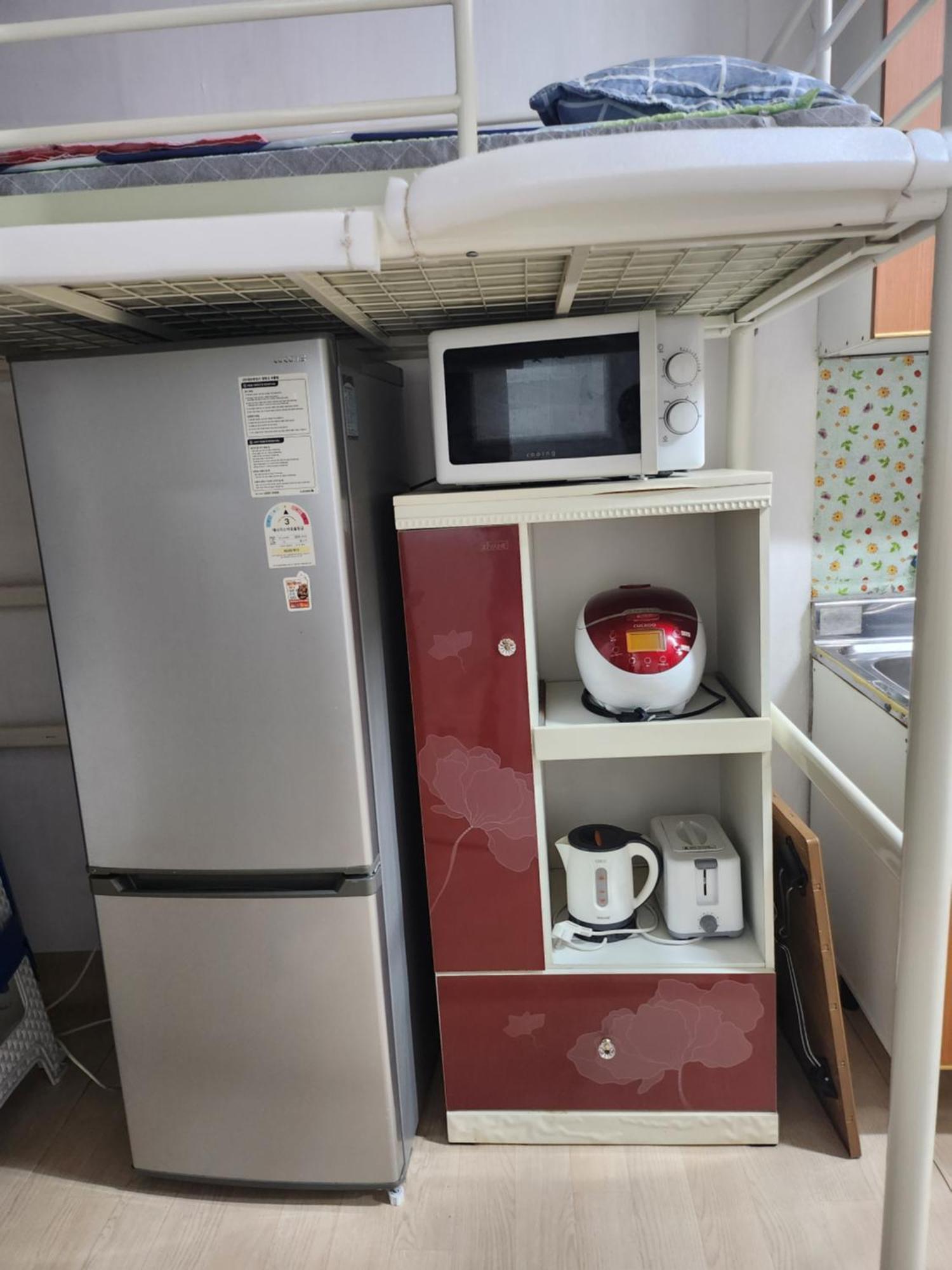Apartment Exclusive Use Whole House For