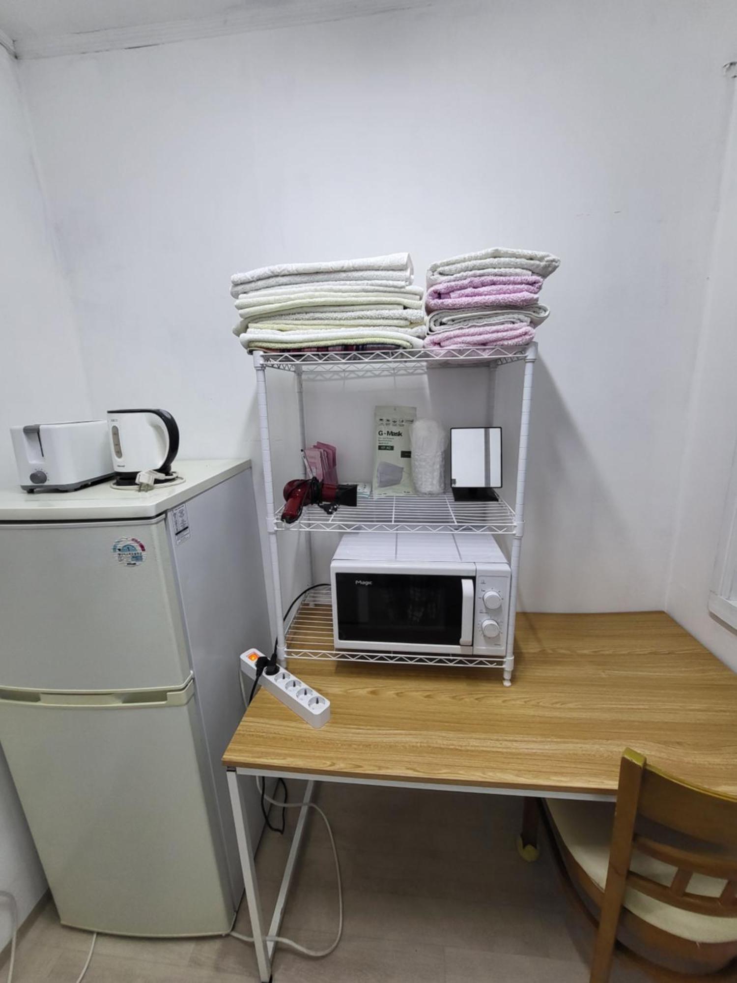 Exclusive Use Whole House For