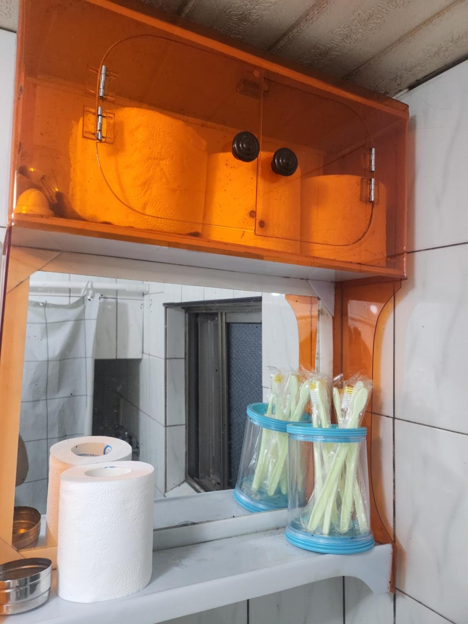 Apartment Exclusive Use Whole House For *