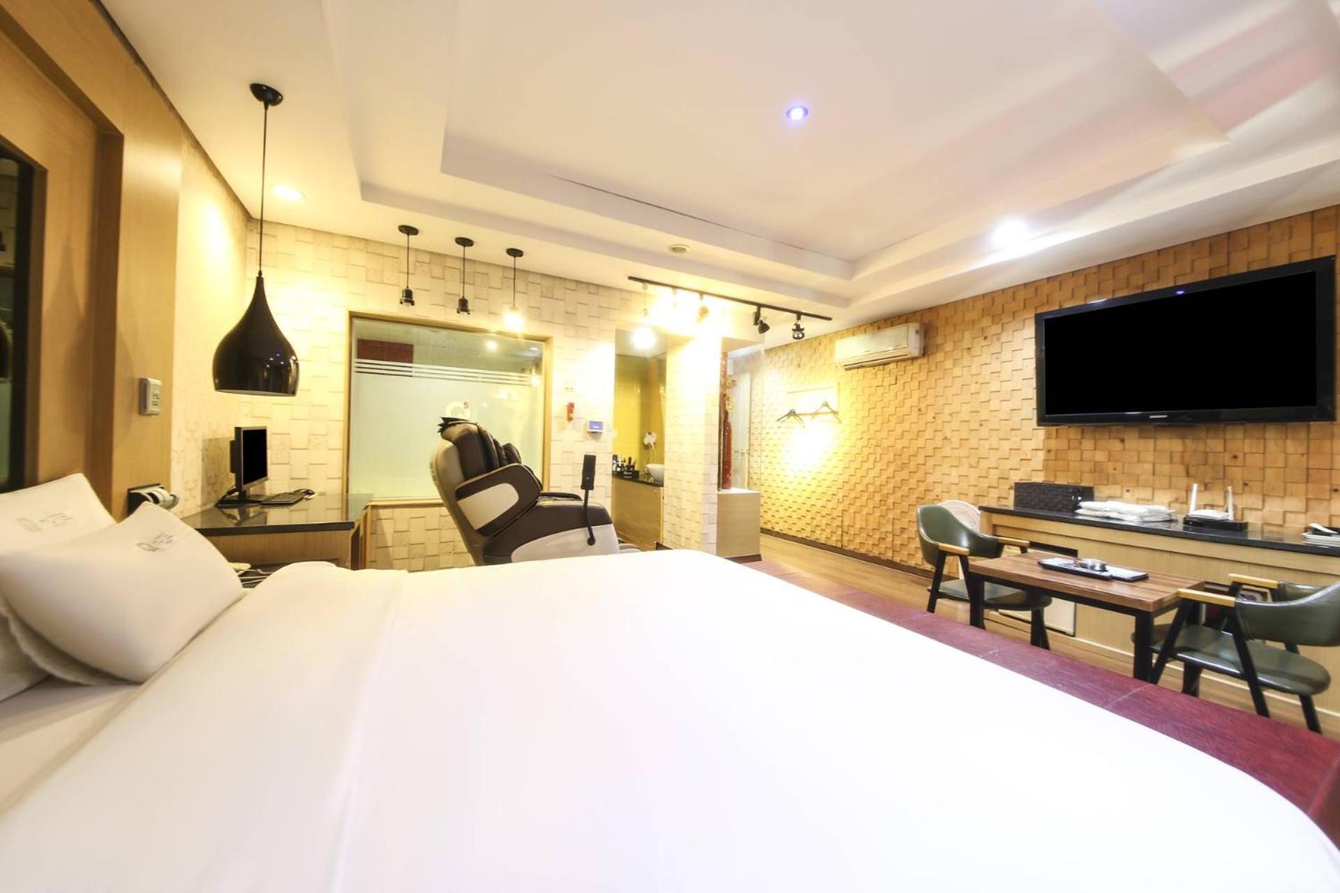 Q5 Songdo 3*