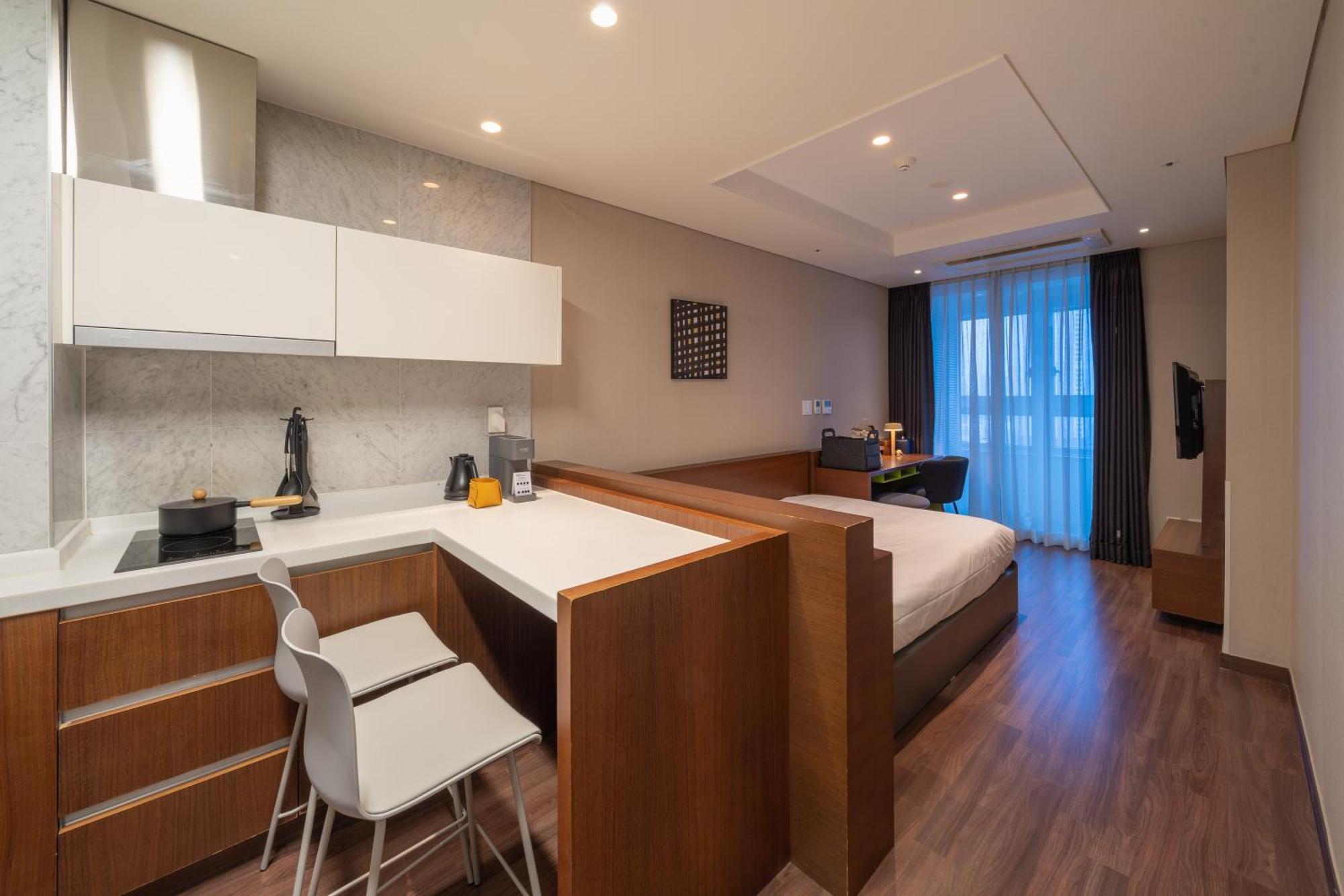 Urbanstay Haeundae Station *
