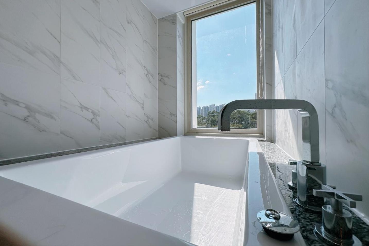 The First Ocean Songdo Apartment