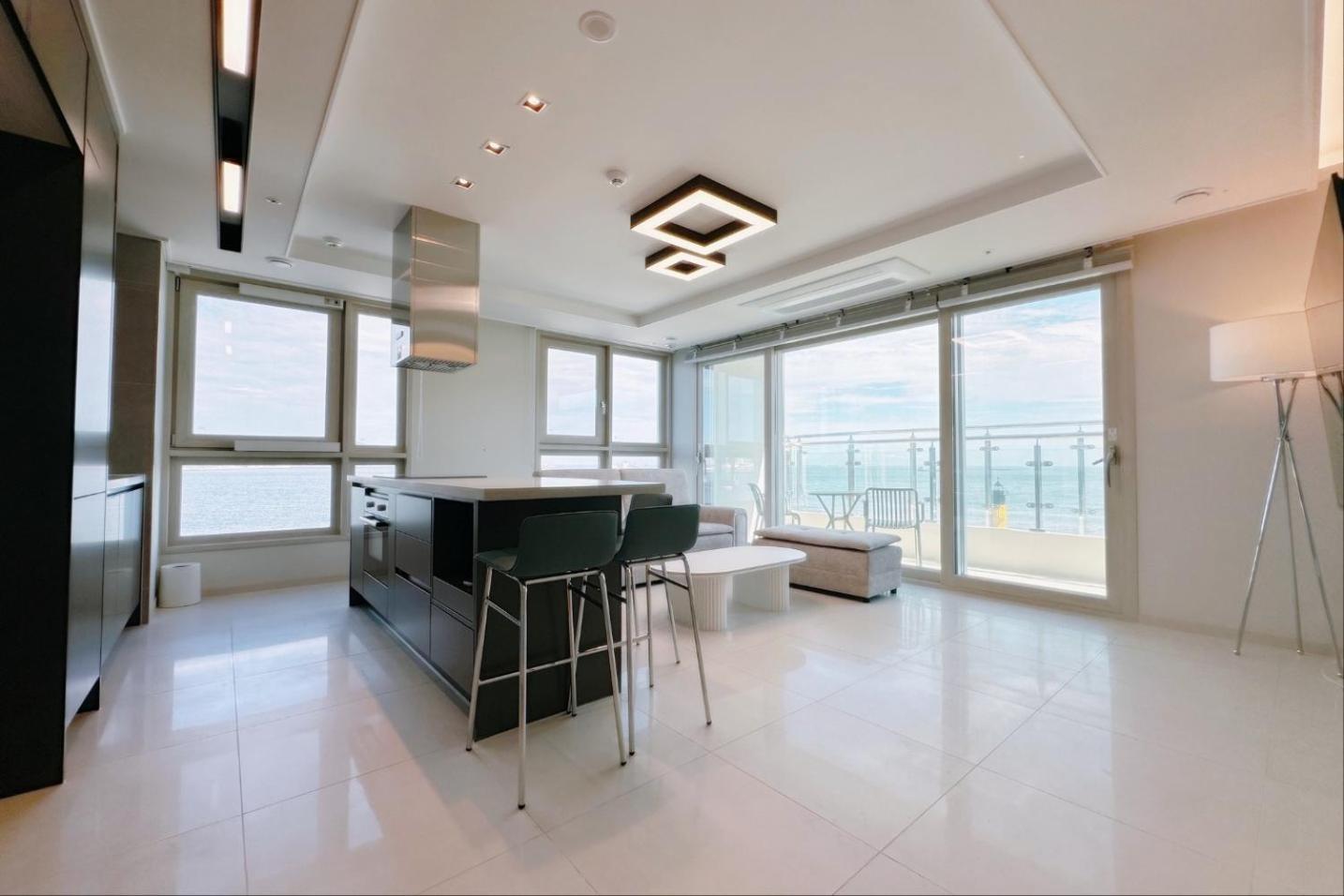 Apartment The First Ocean Songdo