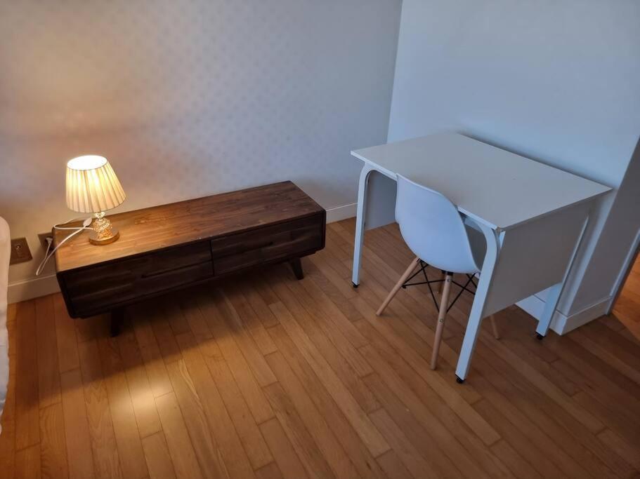 Haedam Stay- Ocean View, High Floor * Busan