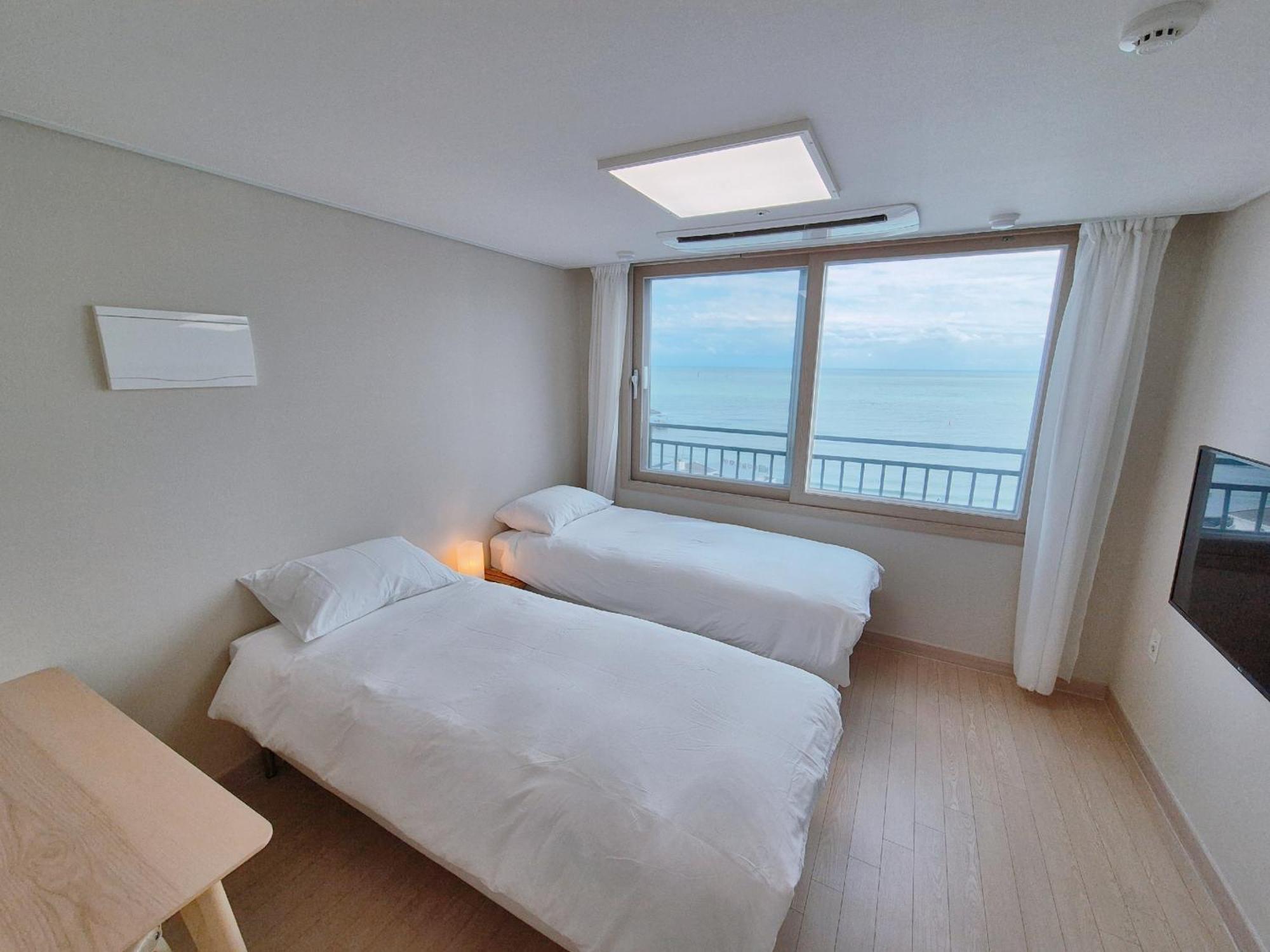 Hotel The First Ocean Songjeong Busan