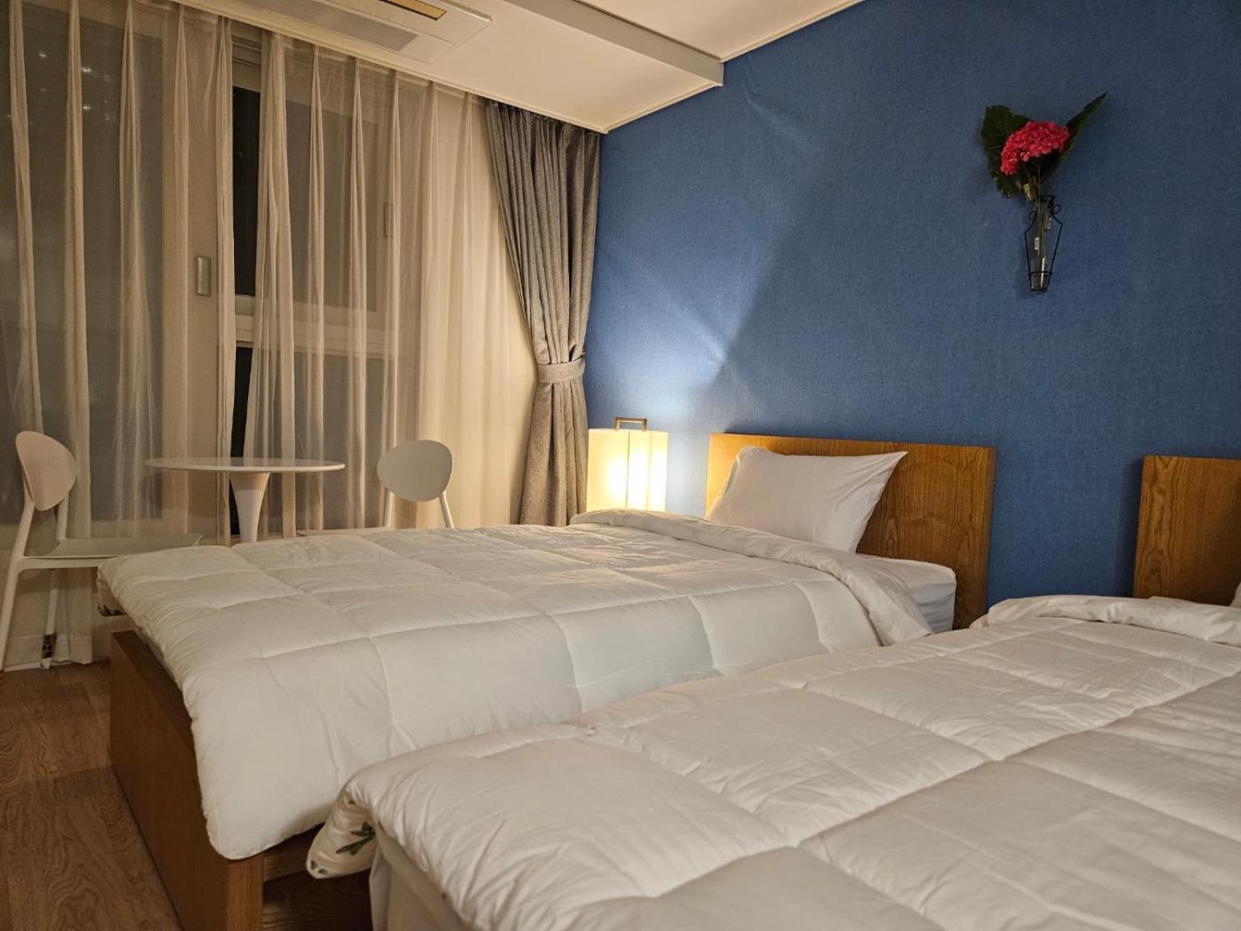 2 Minutes Run To The Sea Only 152m, Special Benefit Of Waterpark 195m Away Apartamento