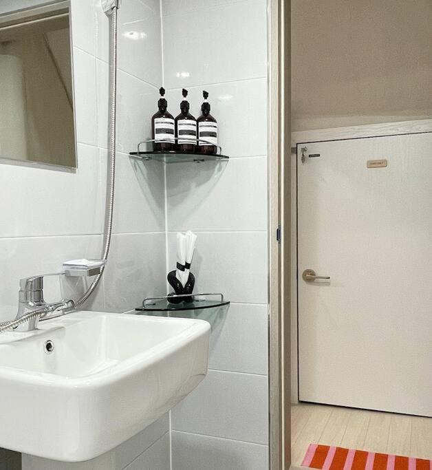 The White House Toseong Apartment Busan