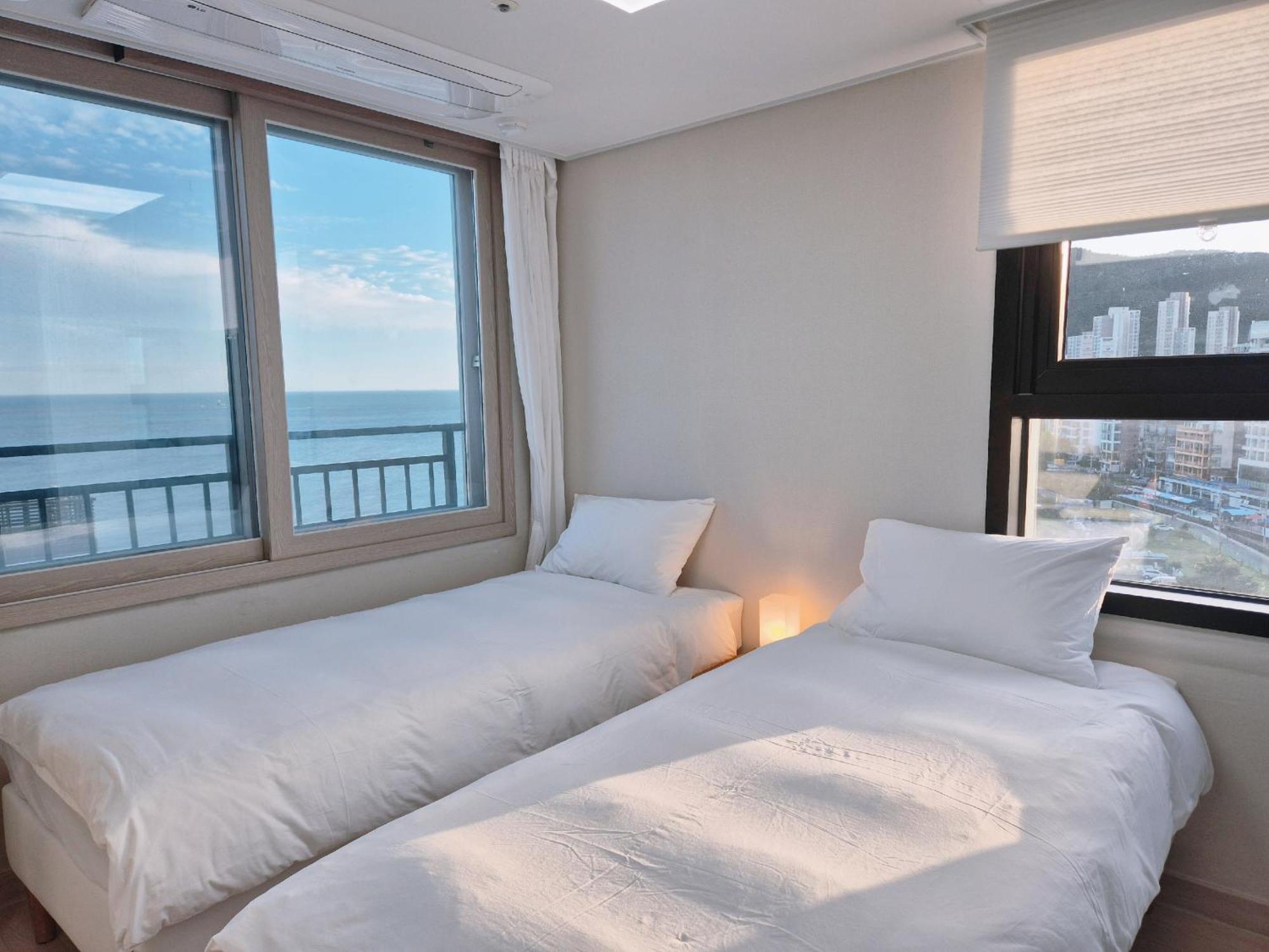 The First Ocean Songjeong Hotel