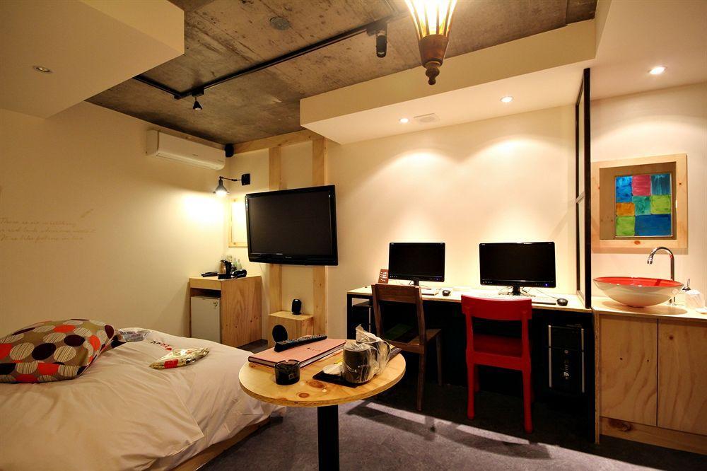 Yaja Lotte Department Store Motel