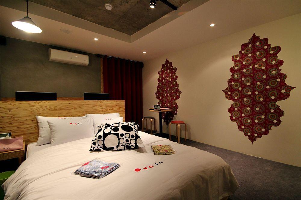Motel Yaja Lotte Department Store Busan