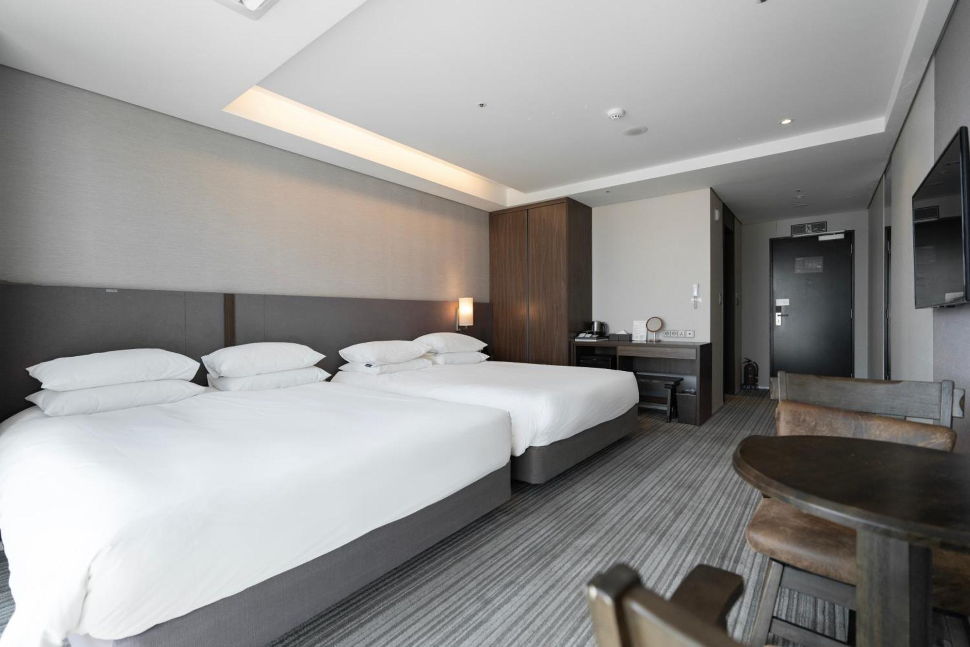 Northharbor Hotel 4*