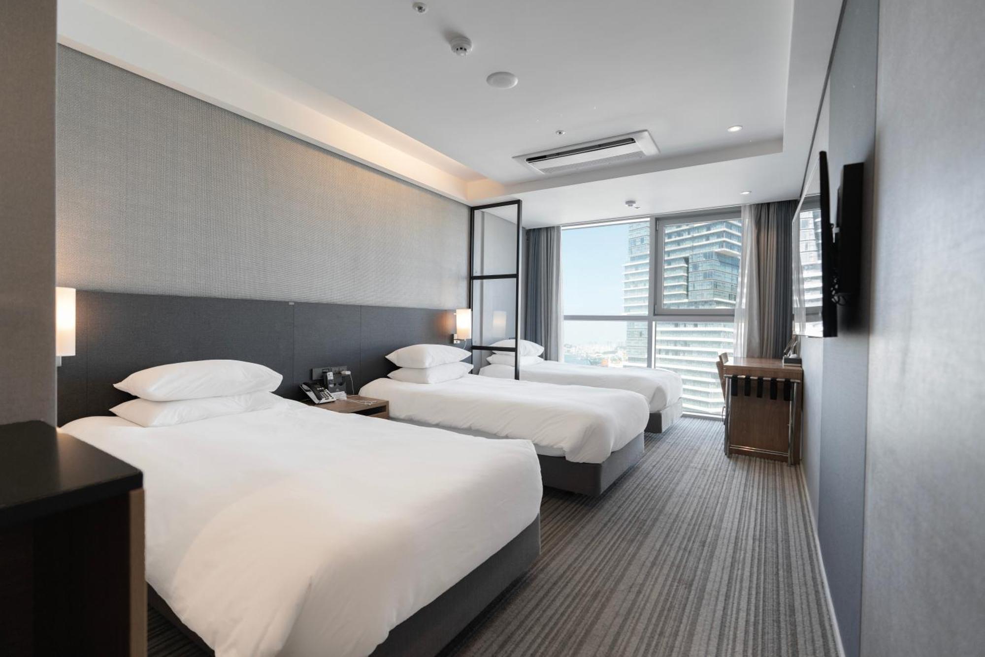 Northharbor Hotel 4*