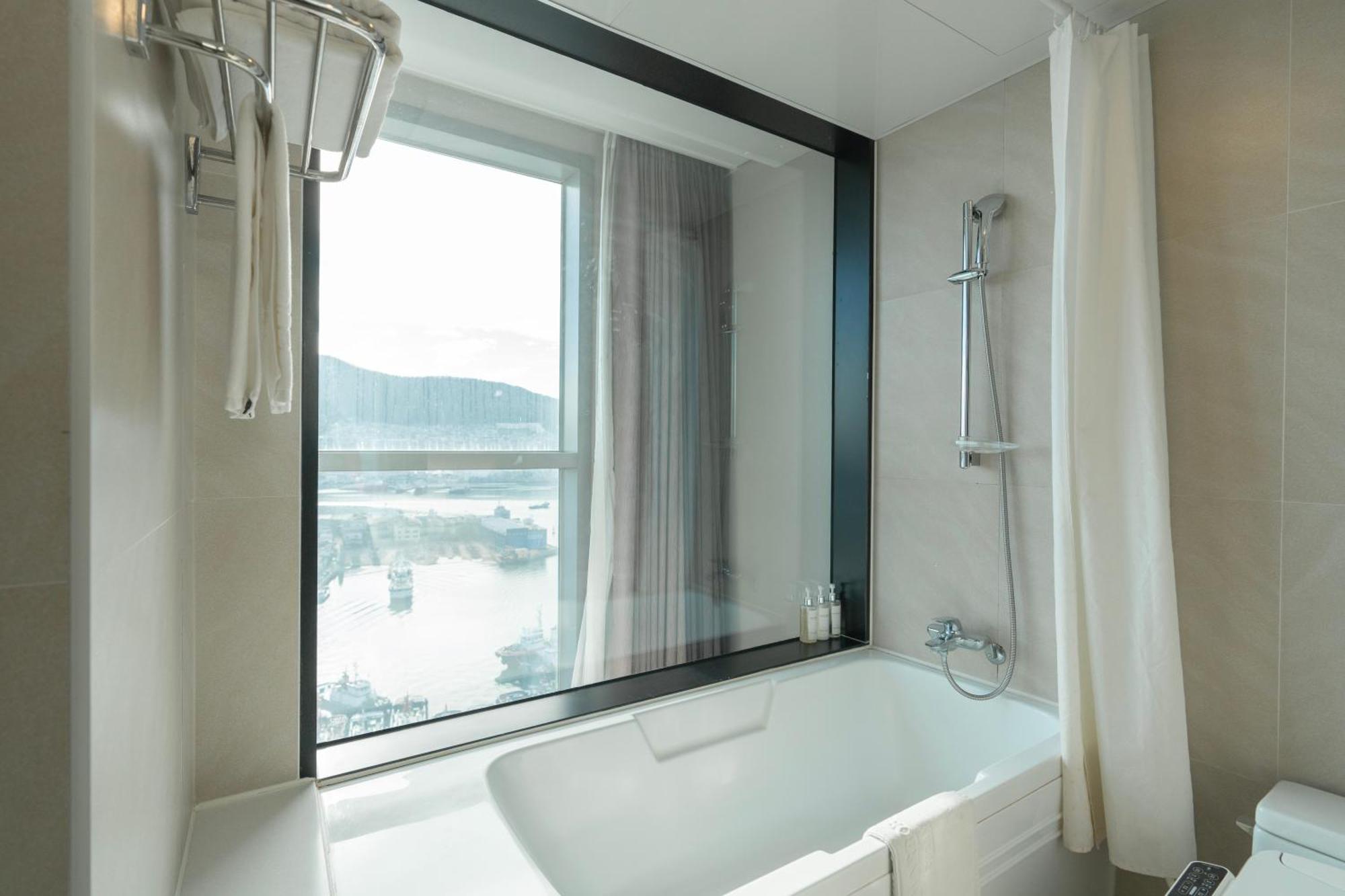 Hotel Northharbor 4*