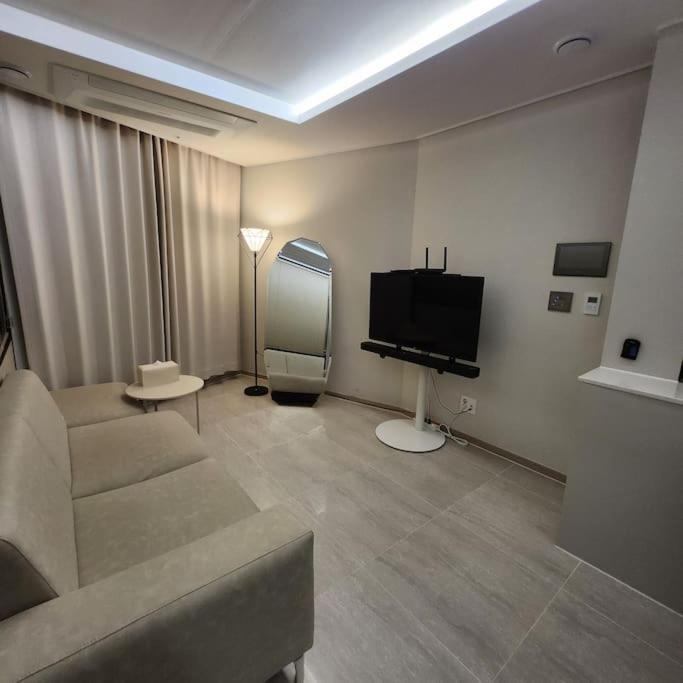Xxx Apartment