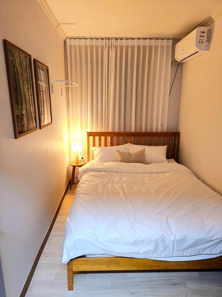 Subway 6min #2 #2 Queen Beds #hotel Bedding #ott #table#1st Floor Apartment